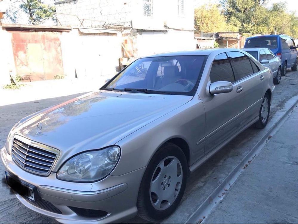 Mersedez -Benz S-class W220