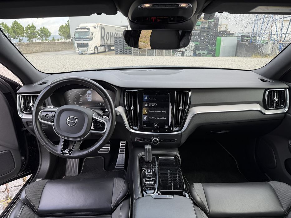 Volvo V60 2.0 T8 392cv AWD TE R-Design