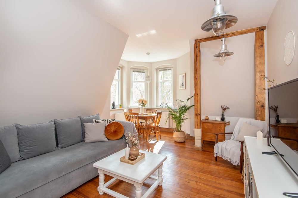 Jasne i Przestronne 2-Pokojowe Mieszkanie w Sercu Jeżyc (UL. POLNA)