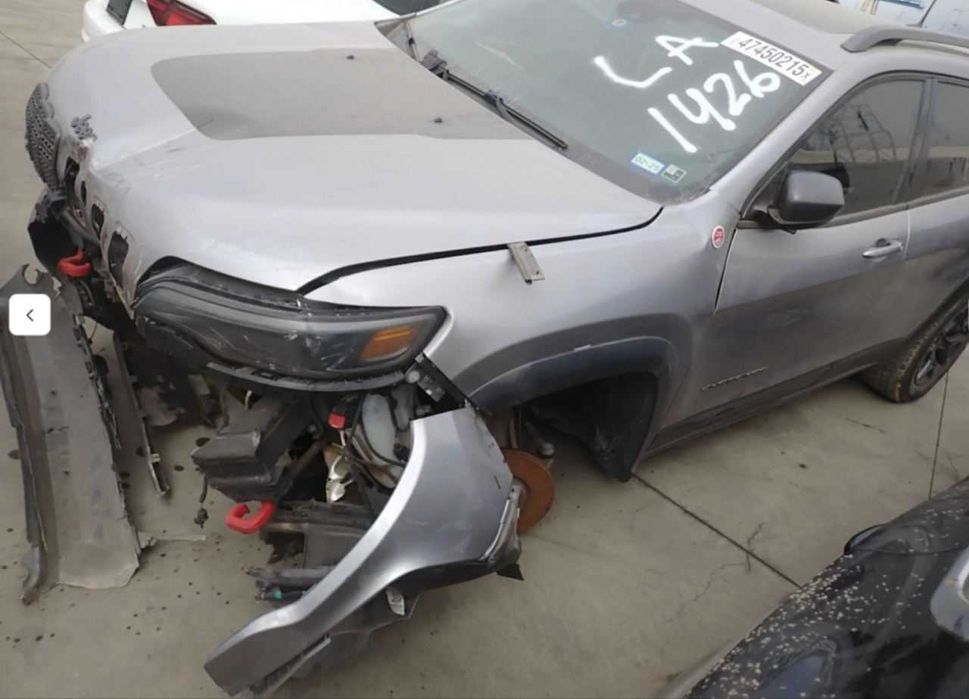 Продам Jeep Cherokee Trailhawk 2021 3.2л 141 тис км РОЗМИТНЕНИЙ