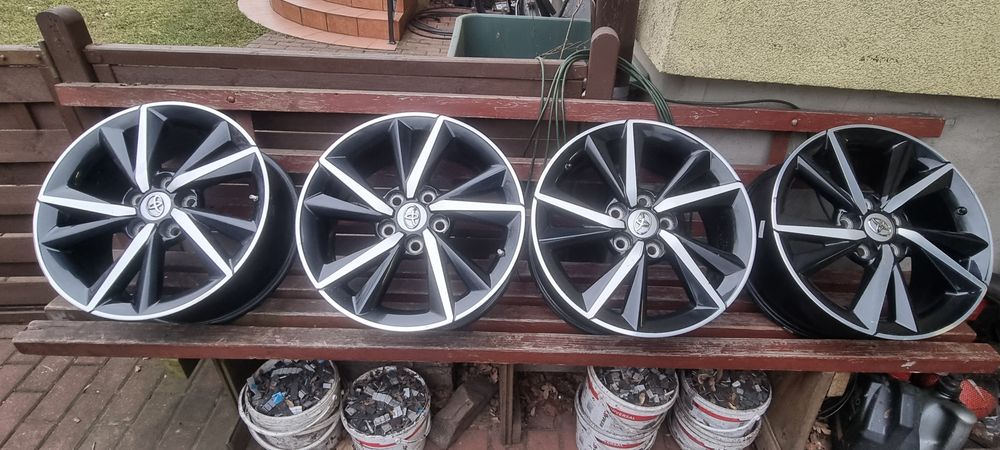 Felgi 5x114,3x17 toyota oryginalne