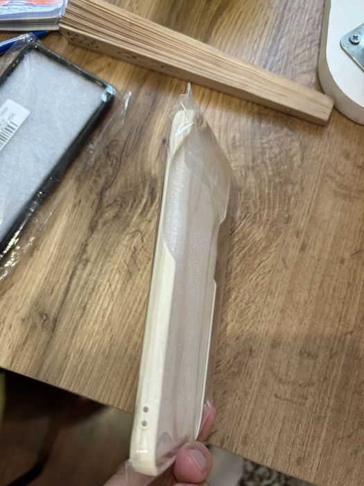 Чохли для iphone 13 та 14+