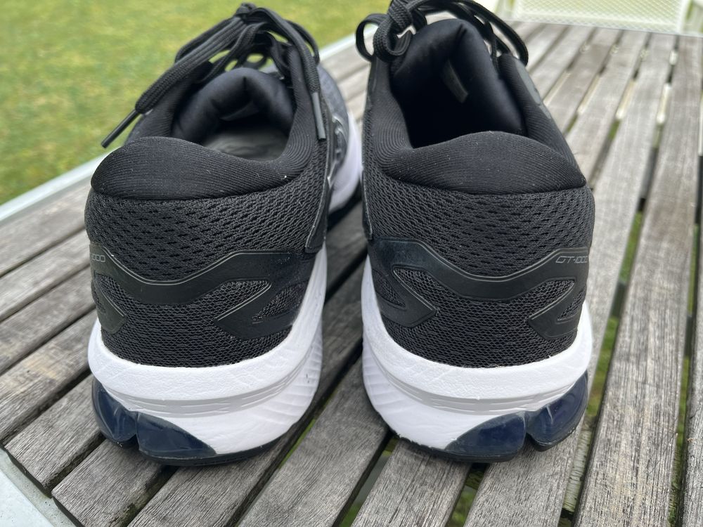 Buty Asics GT-1000, roz. 42,5