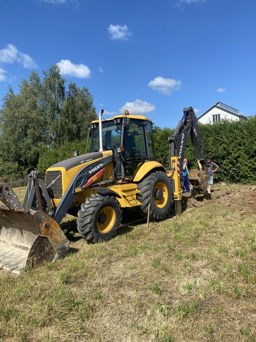 Послуги Ескаваторів 5/9тон трактор та Автокрана 22метра 20 тон