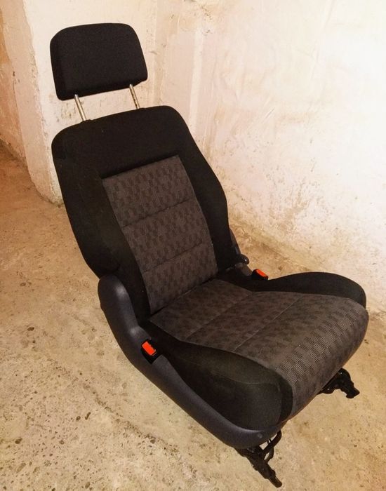 Fotel samochodowy Seat Alhambra, VW Sharan, Ford Galaxy.