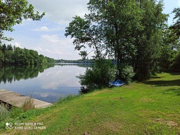 Domek nad jeziorem