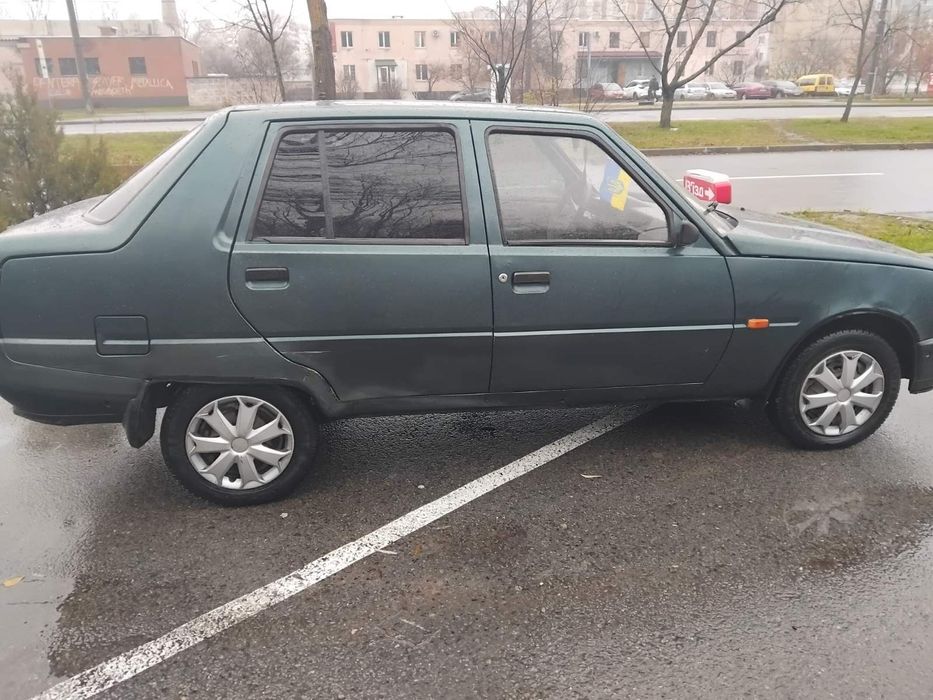 Славута 2004 Газ бензин