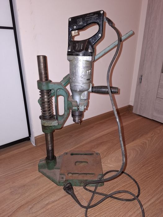 Wiertarka ze stojakiem