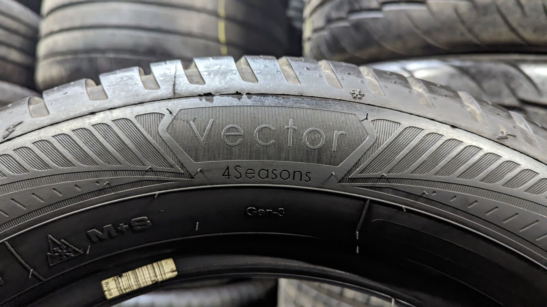 Шина 205/60 R 16 Good Year Vector 4Seasons gen3 Одне колесо Розпаровка