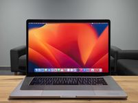 Macbook pro 15 2017 core i7 3.1ghz 16/512gb pro 555 2gb