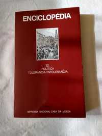Enciclopédia Einaudi, Política