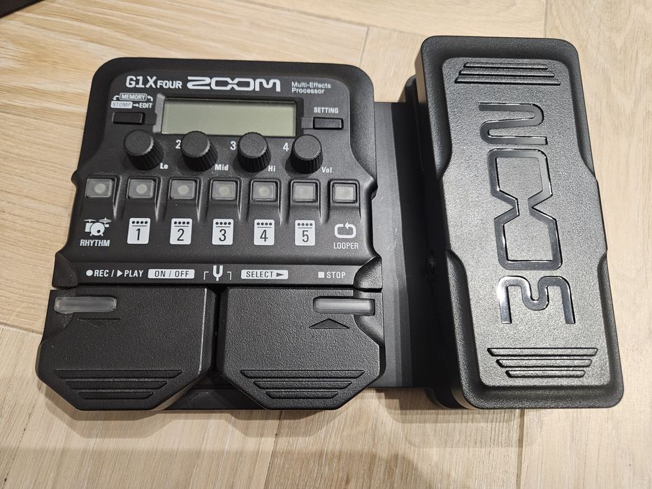 Multiefekt gitarowy Zoom G1X FOUR idealny