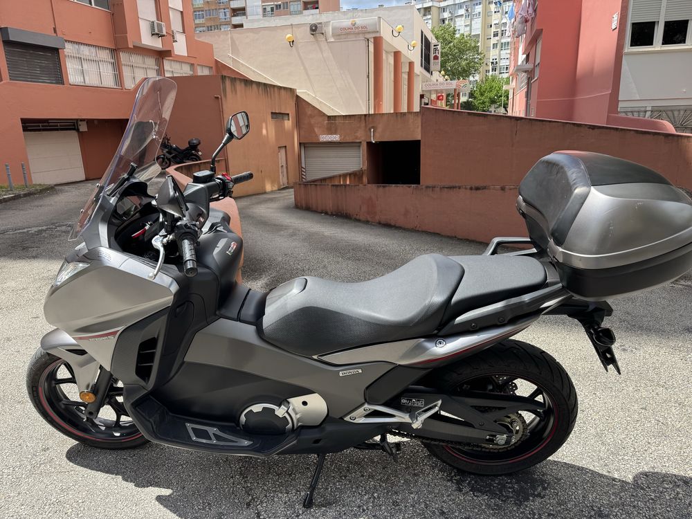 Moto honda integra