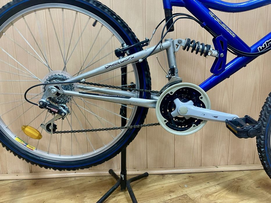 Bicicleta suspensão total