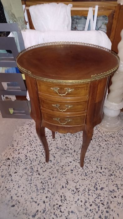 Mesa de apoio clássica