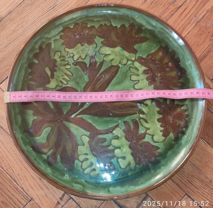 Тарілка настінна керамічна 37 см діаметр, часів Ссср, 1976 рік ЛКСФ?