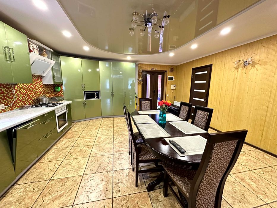 Будинок р-н Некрасівка