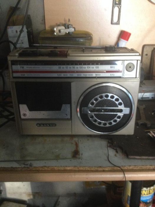 Radio Sanyo M2402-7F Vintage