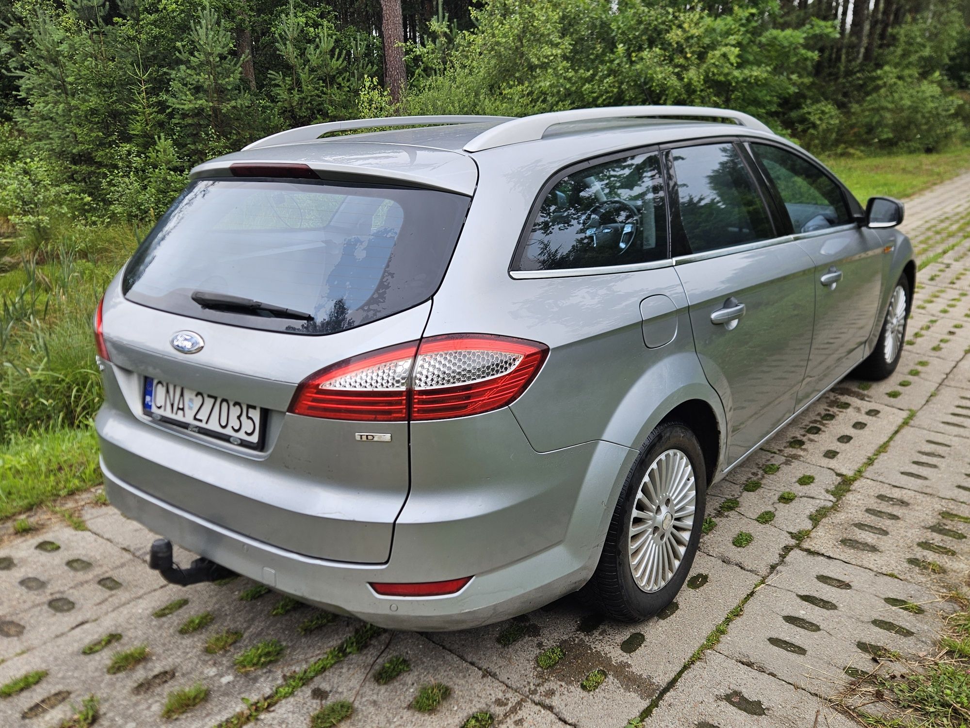 Ford Mondeo 2.0D * Convers+ * Czujniki parkowania * Climatronic *