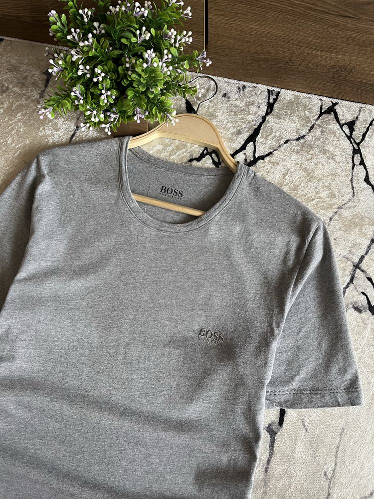 Hugo Boss футболка мужская базовая / Размеры М; Л
