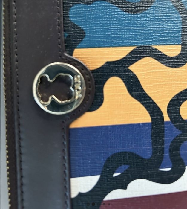 Tous portfel zlote logo pudelko