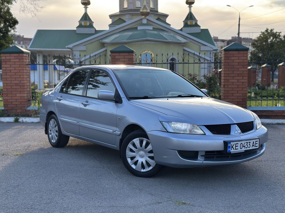 Mitsubishi lancer в отличном состоянии