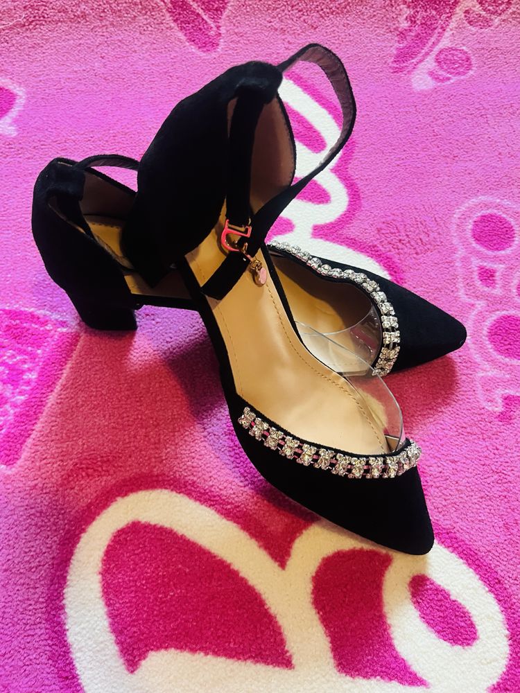 Sliczne nowe eleganckie buty cyrkonie 41 :)