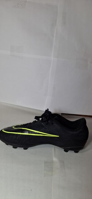 Оригинал футбол Футбольные бутсы Nike 36,5 б/у, как новые