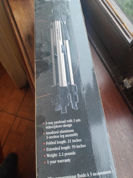 Tripé para Máquina Fotográfica - Vivitar V-2200GX