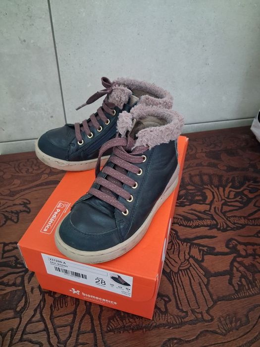 Botins biomecanics azul marinho tamanho 28