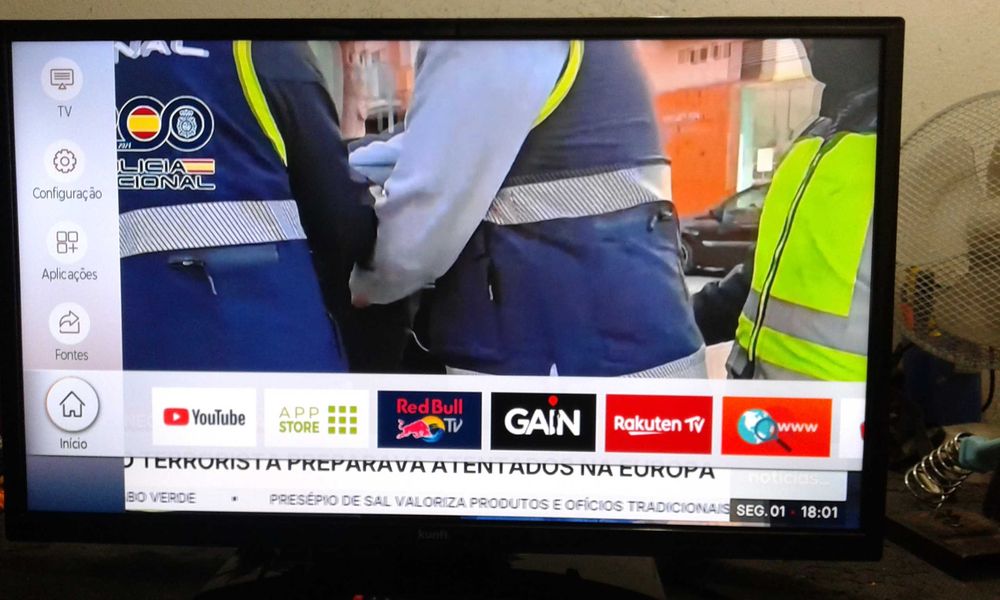 Vendo Smart Tv Led Kunft de 32 polegadas