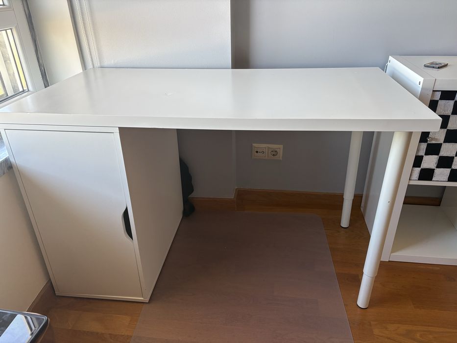 Secretária branca ikea