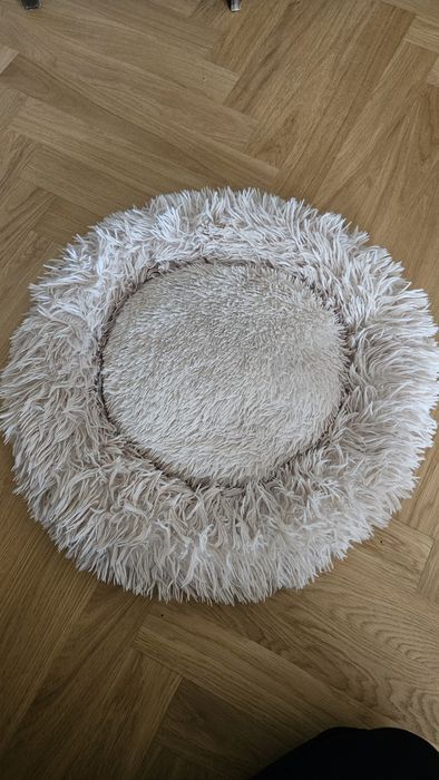 Okrągłe legowisko dla psa / kota