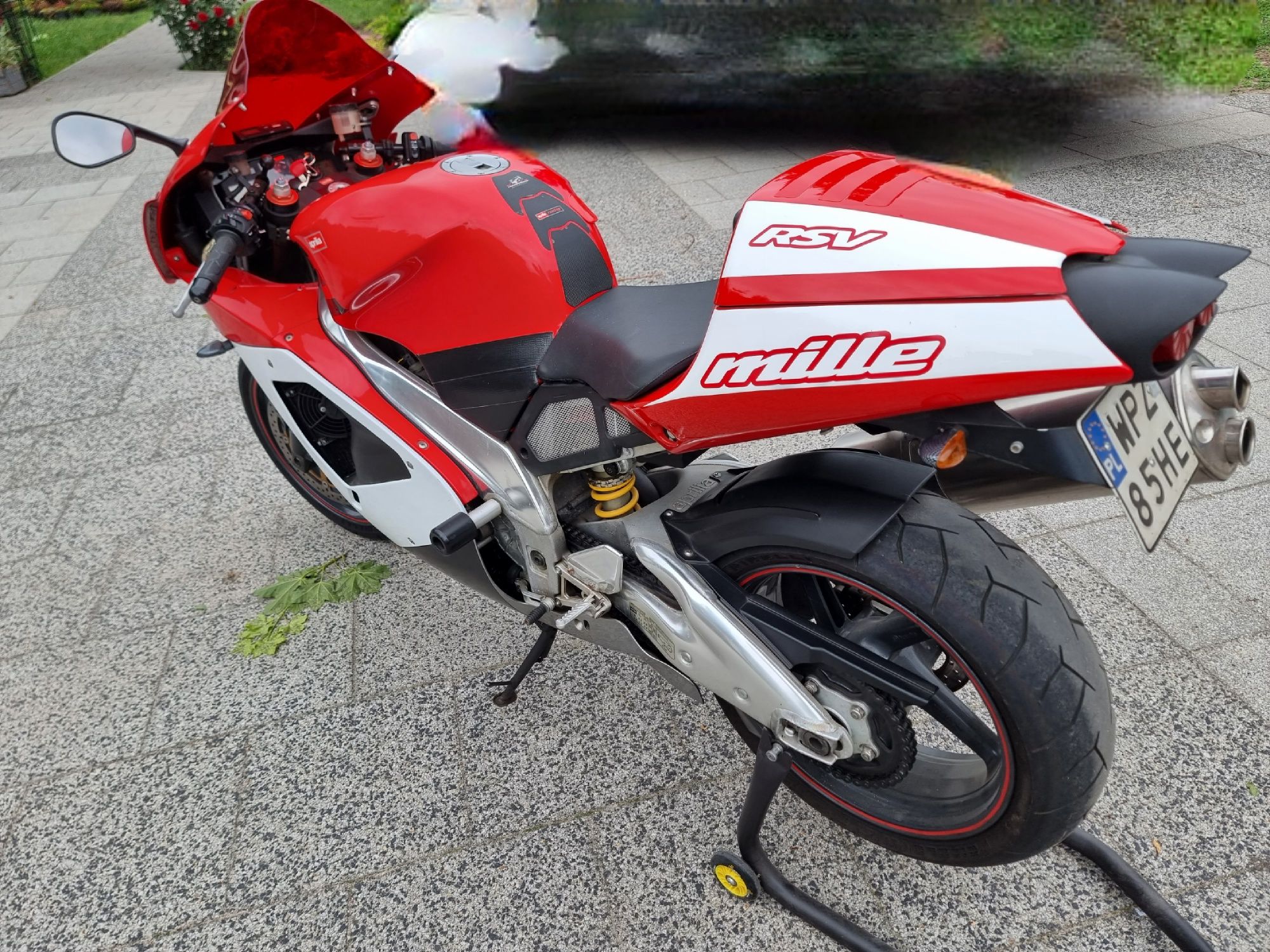 Aprilia 1000 Mille