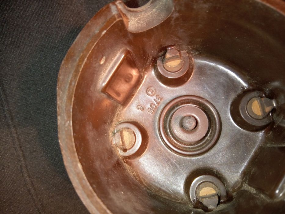 Крышка распределителя Москвич,ВАЗ