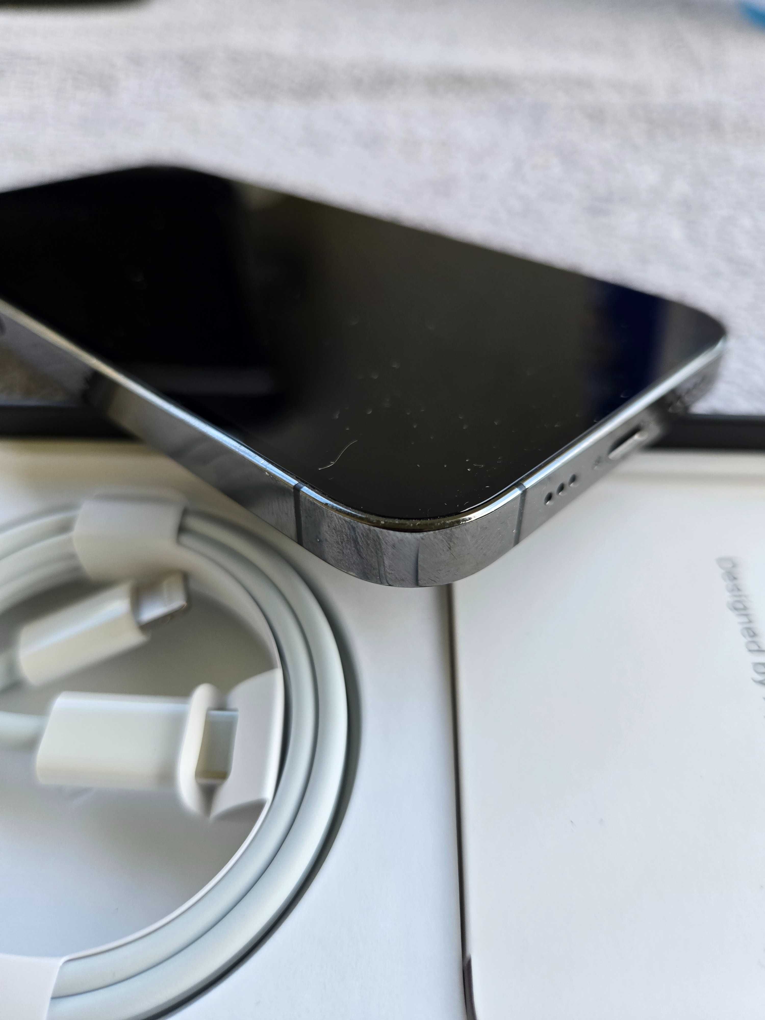 iPhone 13 Pro 128 GB Graphite Cały komplet