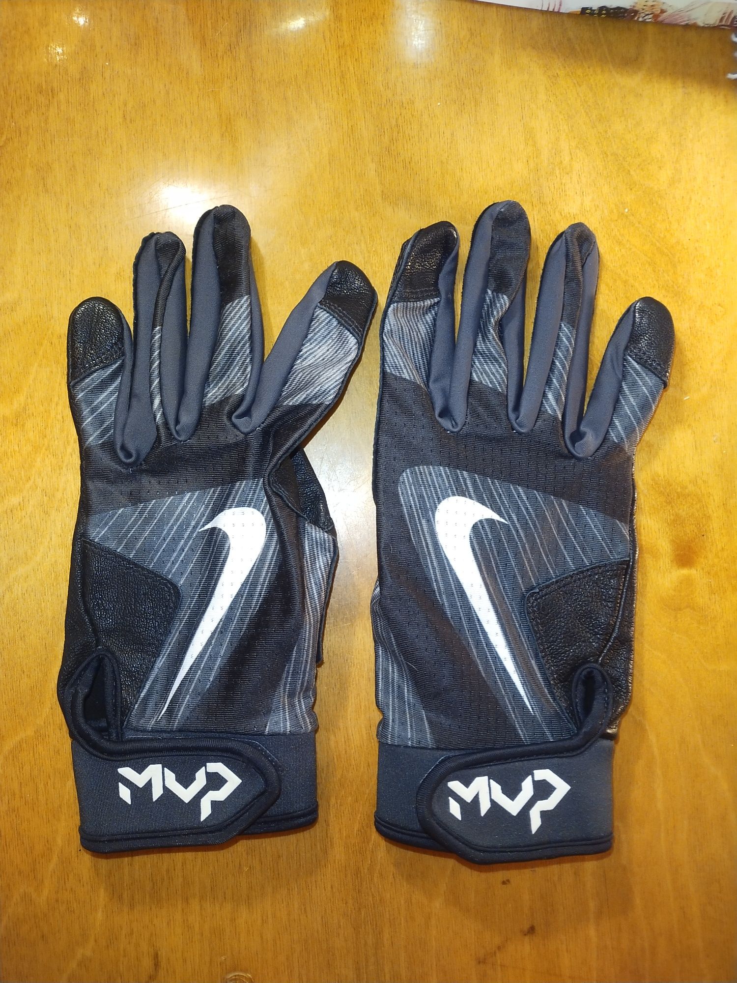 Перчатки Nike MVP размер L