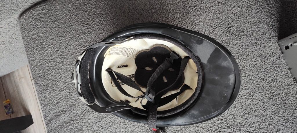 kask toczek jeździecki marki Fouganza dla dziewczynki XS 48-52