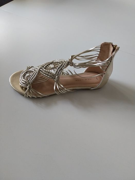 Zlote damskie sandały rozm.37 New Look .Nowe!