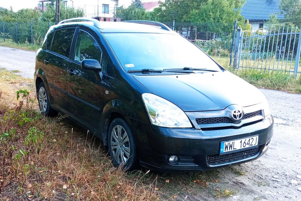 Toyota Corolla Verso 2,0 D4D 116 KM 7 osób klimatyzacja