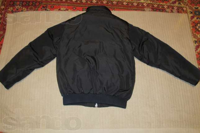 Продам тёплую куртку theatre. s.