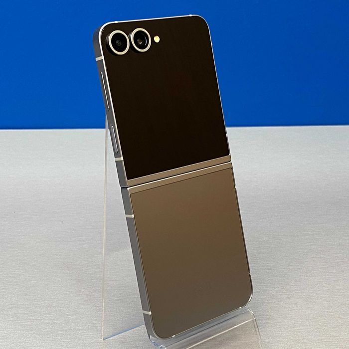 Samsung Galaxy Z Flip6 (12GB/256GB) - Silver