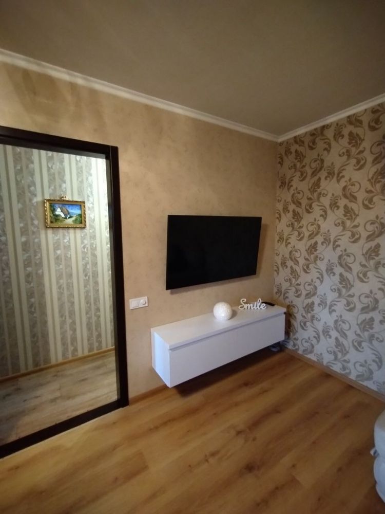Продам 2 комнатную оборудованную квартиру ул Бригады Хартия/Рыбылко 15