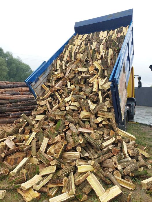 Дрова: дуб, акація та ясен