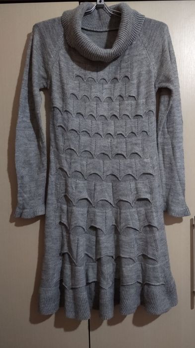 Платье вязаное зимнее