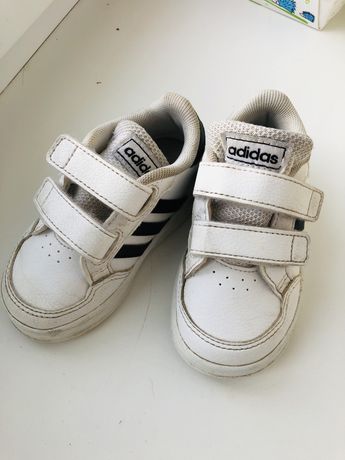 Дитячі шкіряні кросівки Adidas