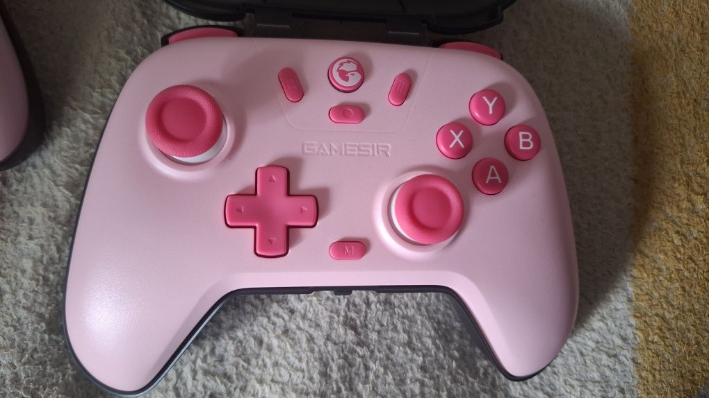Контроллер игровой GameSir Nova Lite MultiPlatform Blush Pink