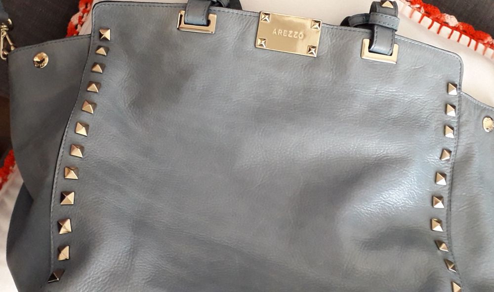 Bolsa Arezzo em pele genuína