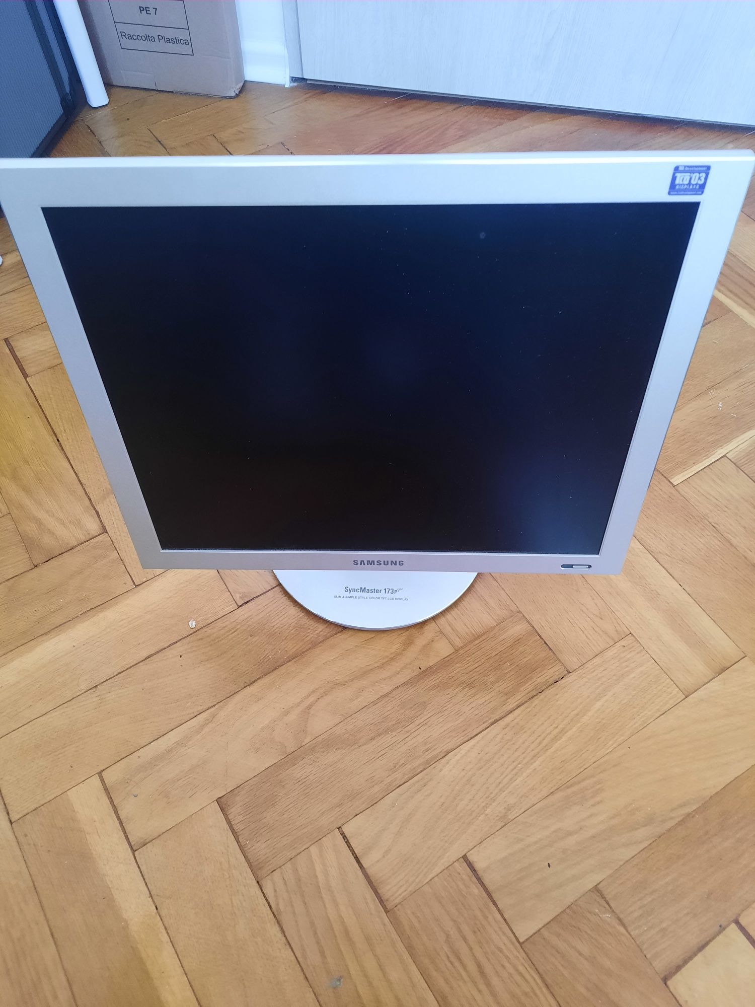 Monitor Samsung SyncMaster 173P Plus