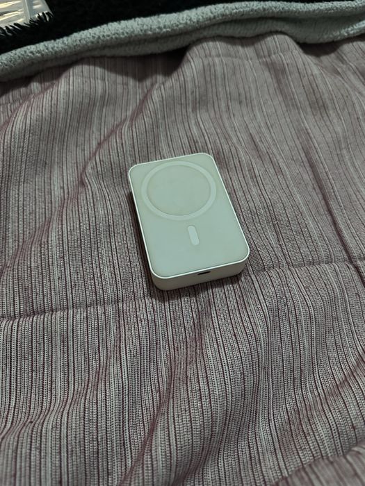 Powerbank 10.000 mAh com carregamento sem fios (wireless)